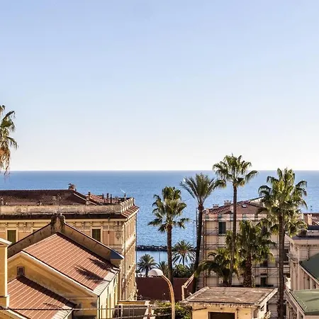 Casino Charm With Terrace By Wonderful Italy شقة