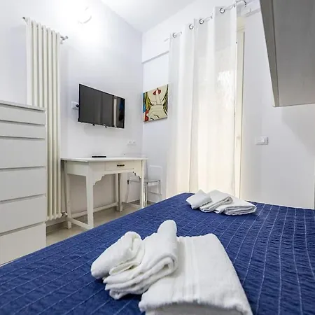 Casino Charm With Terrace By Wonderful Italy Apartamento